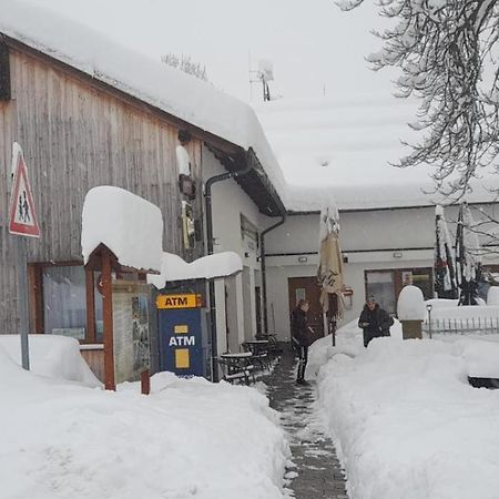 Pension A Restaurace U Sousedu Strazny Bagian luar foto