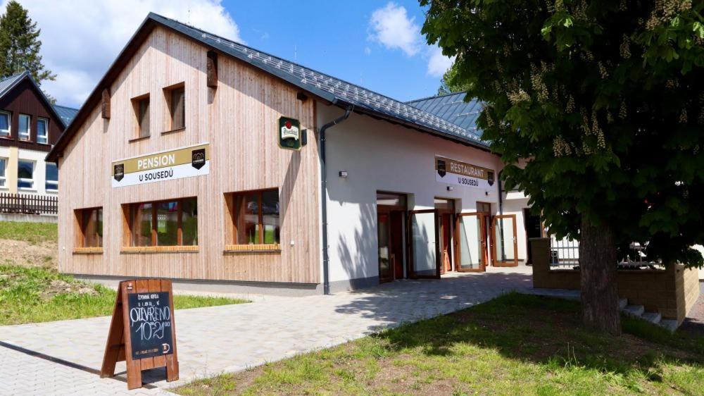 Pension A Restaurace U Sousedu Strazny Bagian luar foto